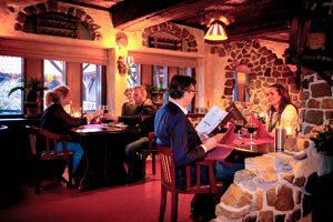 A_la_carte_dineren_Bistro_de_Heerlijkheid_Preston_Palace