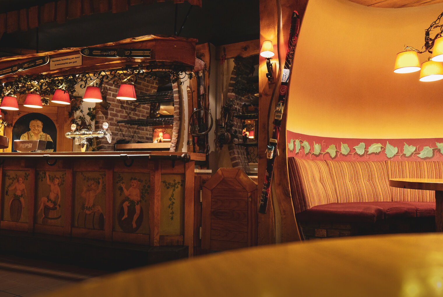 Experience aprèsski at the Ski Hut Preston Palace