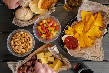 Snacks op hotelkamer 