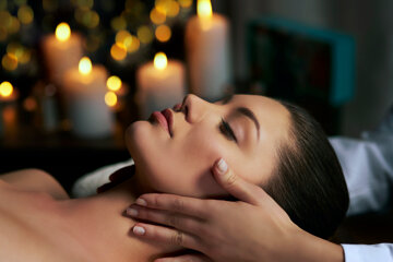 woman-relaxing-spa.headjpg