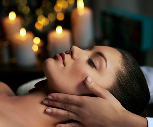 woman-relaxing-spa.headjpg