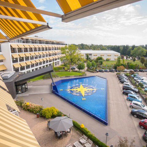 WEB-Balkon-Hotelkamer-3e-etage-uitzicht