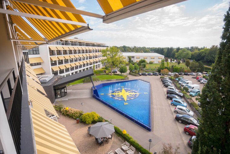WEB-Balkon-Hotelkamer-3e-etage-uitzicht