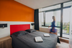 web-balkon-hotelkamer-3e-etage-agnes-edit3
